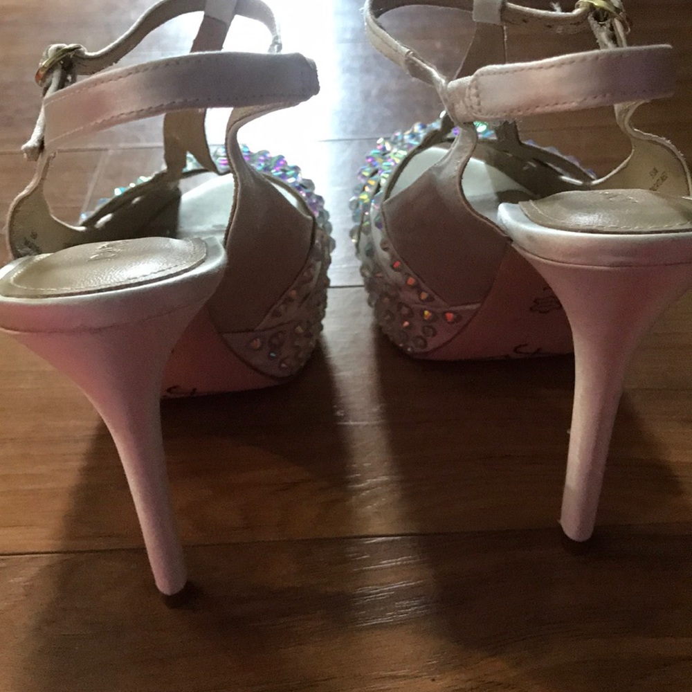 Stunning new Joan & David Rhinestone Platforms - Picture 5 of 7